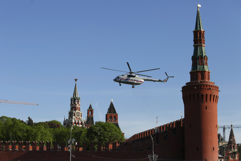 Illustration for article titled Victory Day: Unnerving Soviet-Style Militarism In The Age Of Putin